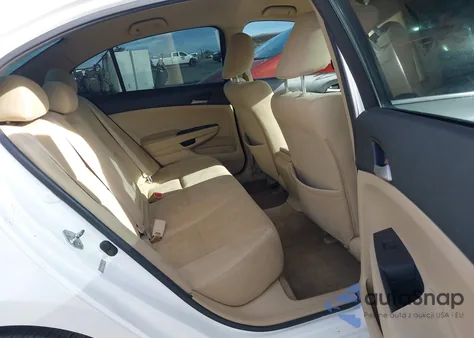 2011 Honda Accord 2.4 Lx z USA, uszkodzony, nr VIN 1HGCP2F36BA056352